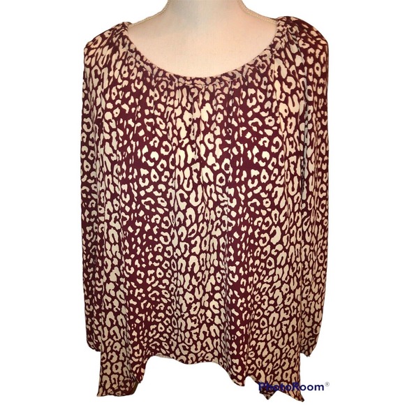 ** FREE W/PURCH Michael Kors Scoop Blouse Maroon Cranberry Long Sleeve Small NWT - Picture 1 of 9